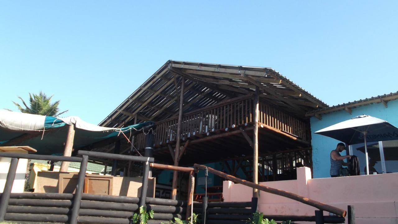 A Pousada Jungle Monkey Backpackers Port Saint Johnʼs Exterior foto